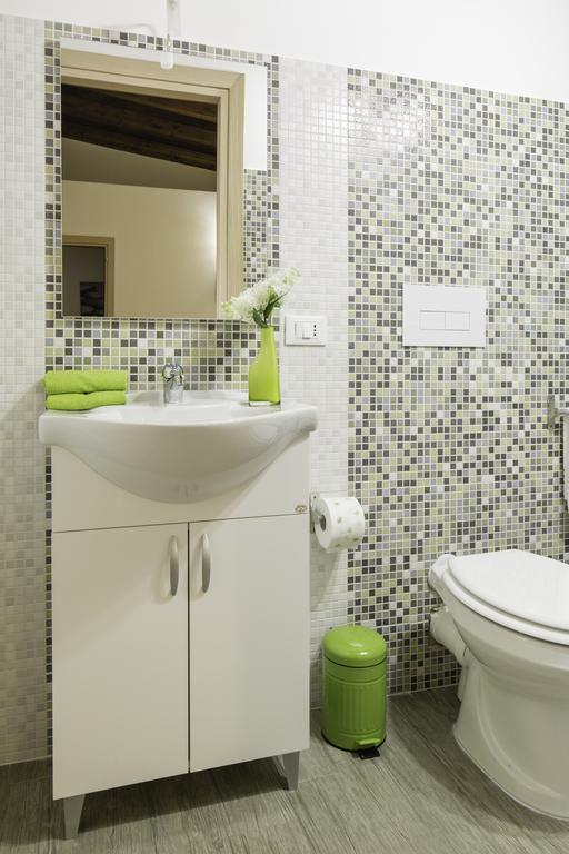 Arricàmpati Family Apartment&Rooms Carini Quarto foto