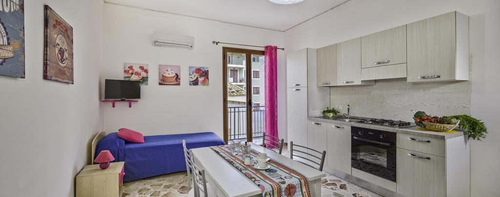 Arricàmpati Family Apartment&Rooms Carini Exterior foto